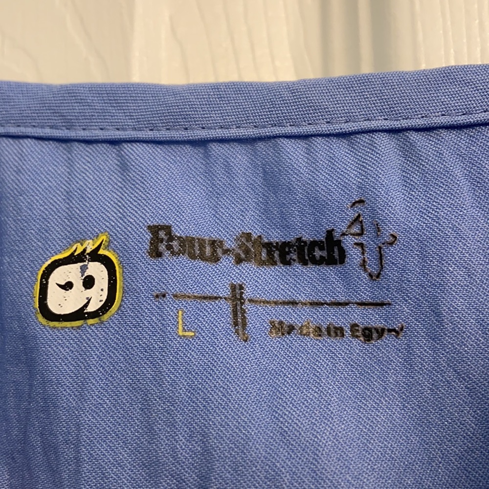 Scrub top - Picture 2 of 2